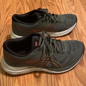 ASICS gel excite 6 size 6.5